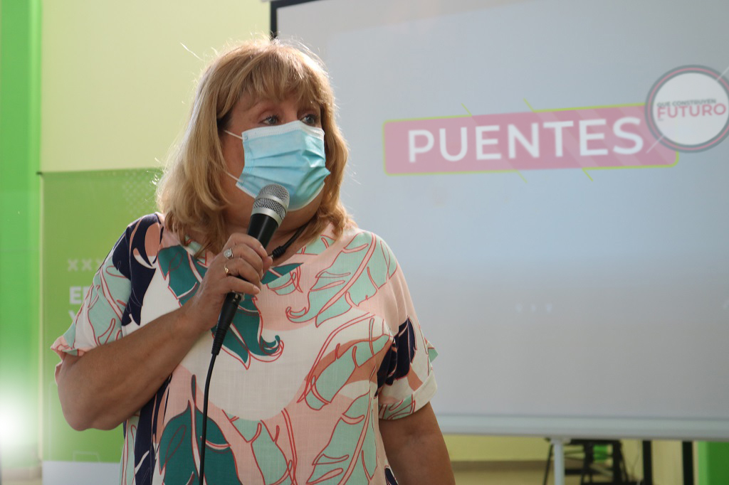 Foto ilustrativa Ministra Jara Tracchia - PRENSA